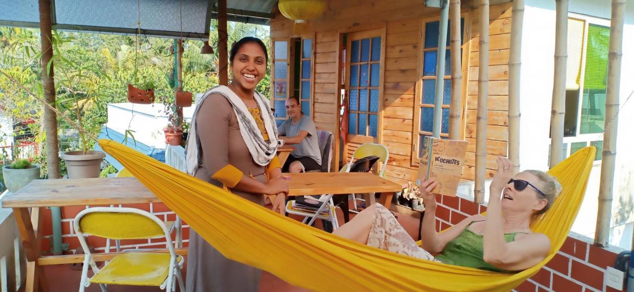 Niya Nest Homestay Kochi Zewnętrze zdjęcie